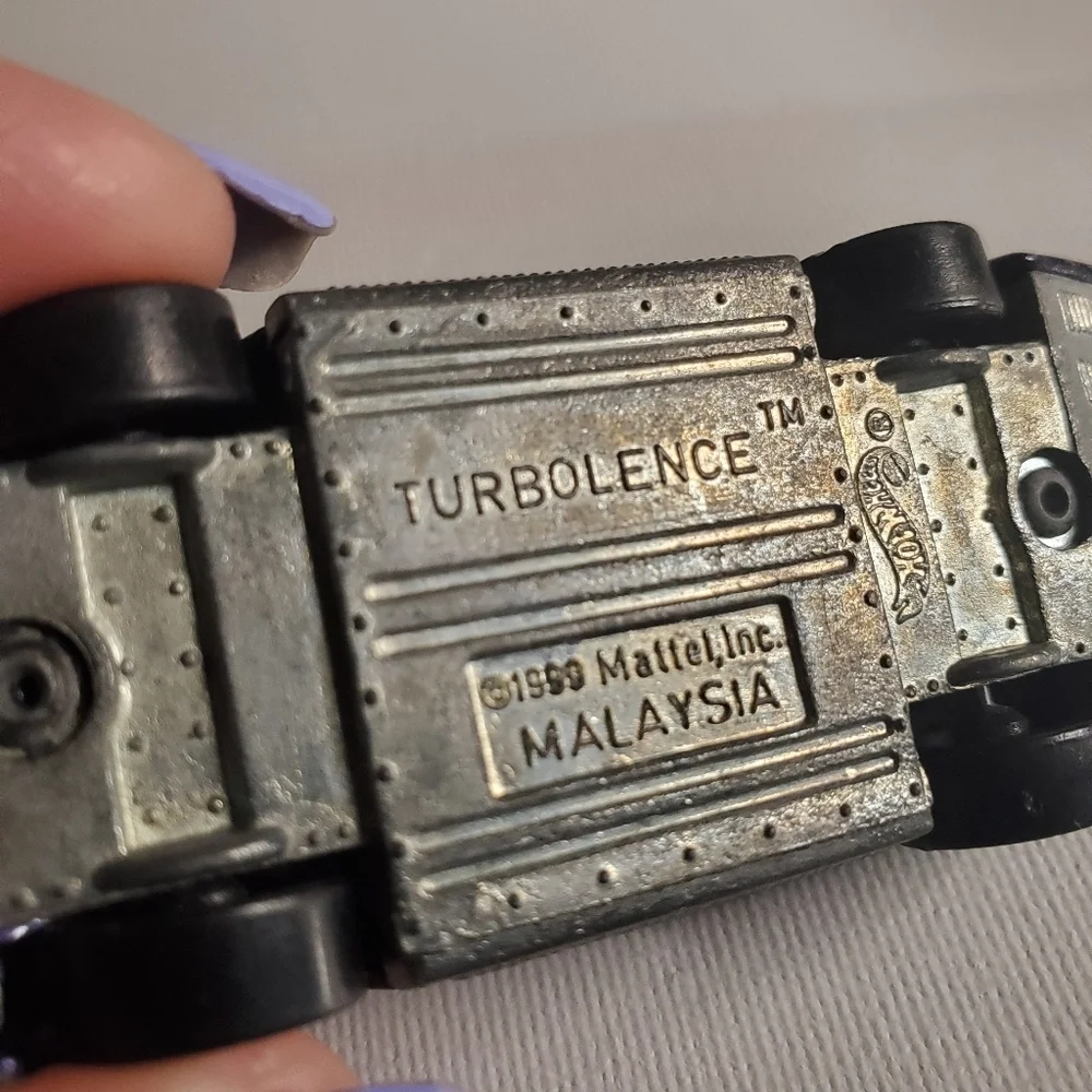 Vintage 1999- Turbolence Hot Wheel
